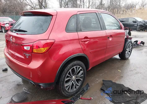 2016 Mitsubishi Outlander Sport 2.4 Se z USA, uszkodzony, nr VIN JA4AR3AW3GZ039146